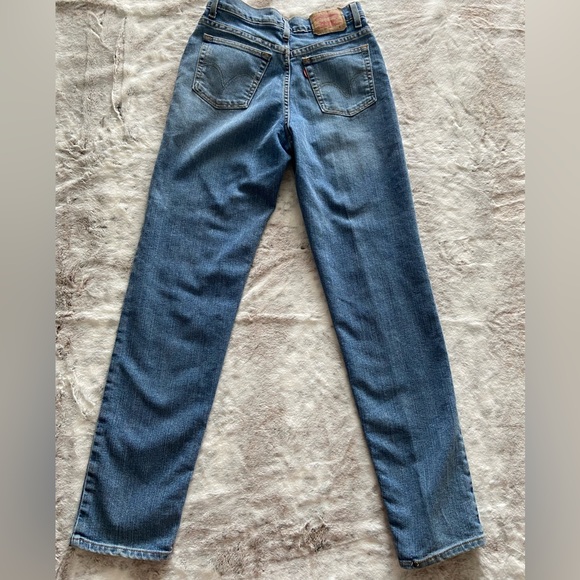 Levi’s 512 Classic Slim Tapered Vintage Woman’s Jeans Size 6 - Picture 2 of 5